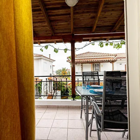 Isidora Summer House Skála Foúrkas