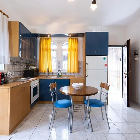 Lägenhet Isidora Summer House Skála Foúrkas