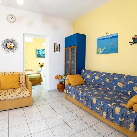 Lägenhet Isidora Summer House